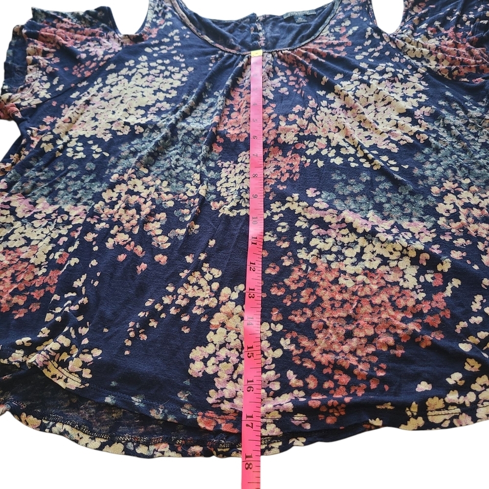 Lucky Brand Navy Floral Cold Shoulder Top XL Boho Flutter Sleeve Blouse - Picture 9 of 11